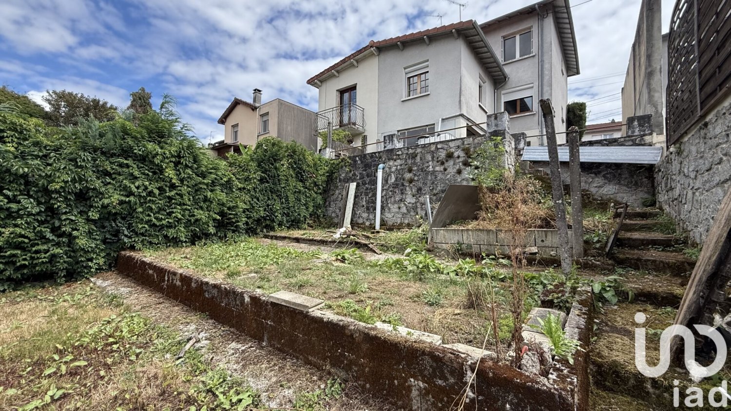 3 bedrooms House in Limoges, France No. 277315