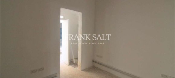 60m² Office in Sliema, Malta No. 12223 3