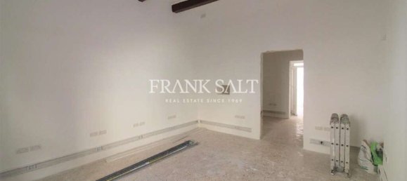 60m² Office in Sliema, Malta No. 12223 2