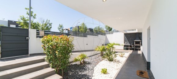 3 bedrooms House in Sintra, Portugal No. 188637 38