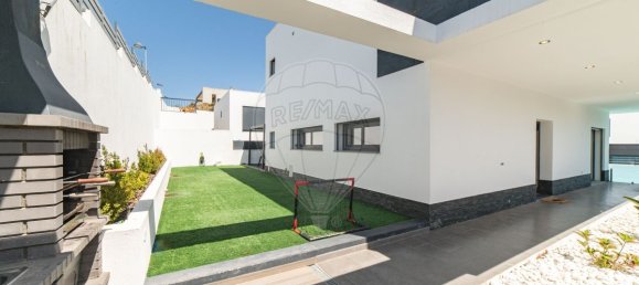 3 bedrooms House in Sintra, Portugal No. 188637 42