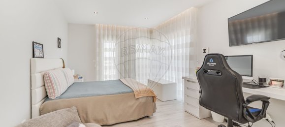 3 bedrooms House in Sintra, Portugal No. 188637 20