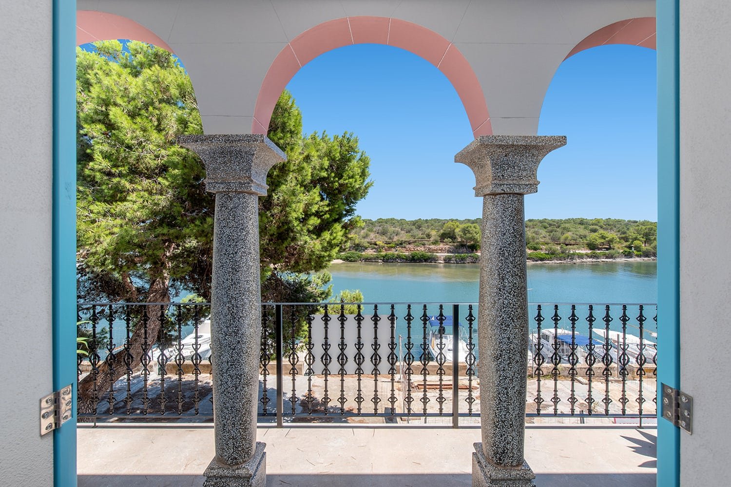 4 bedrooms House in Portocolom, Spain No. 238543