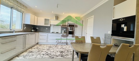 3 bedrooms House in Chateaudun, France No. 72355 10