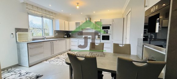 3 bedrooms House in Chateaudun, France No. 72355 12