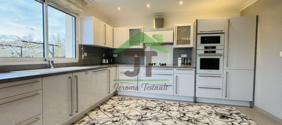 3 bedrooms House in Chateaudun, France No. 72355 16