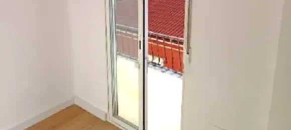 Apartamento de 4 dormitorios en Valencia, Spain No. 155250 5