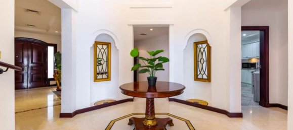 4 bedrooms Villa in Palm Jumeirah, UAE No. 19176 10