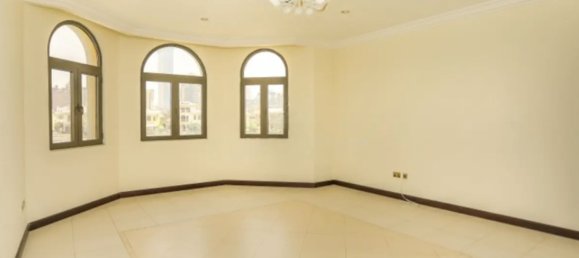 4 bedrooms Villa in Palm Jumeirah, UAE No. 19176 3