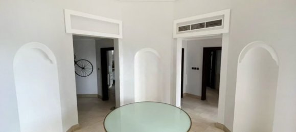 4 bedrooms Villa in Palm Jumeirah, UAE No. 19176 6