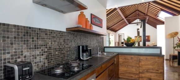 3 bedrooms Villa for rent in Seminyak, Badung, Bali, Indonesia № 3315 7