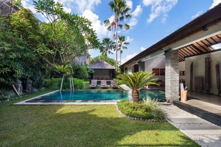 3 bedrooms Villa for rent in Seminyak, Badung, Bali, Indonesia № 3315