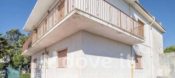 3 rooms Apartment in Pulsano, Italy No. 30188 6