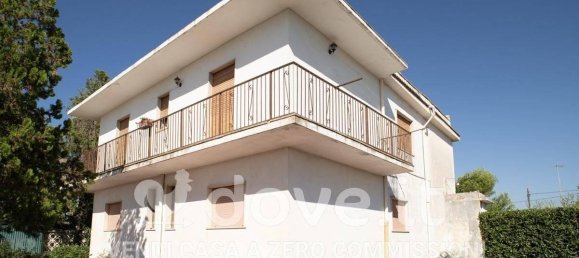 3 rooms Apartment in Pulsano, Italy No. 30188 7