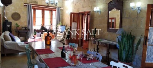 3 bedrooms Farm in Sannat, Malta No. 5652 12