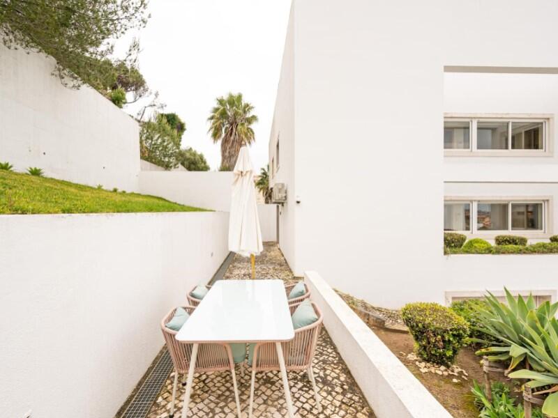 4 bedrooms Villa in Cascais, Portugal No. 198746