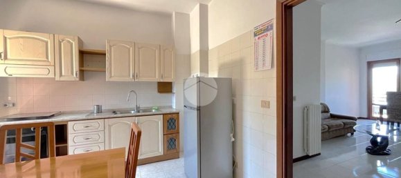 4 rooms Apartment in Viterbo, Italy No. 271183 17