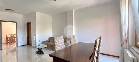 4 rooms Apartment in Viterbo, Italy No. 271183 8