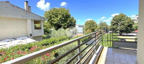 4 rooms Apartment in Viterbo, Italy No. 271183 32