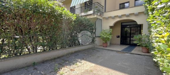 4 rooms Apartment in Viterbo, Italy No. 271183 2