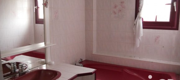 Casa de 3 dormitorios en Le Poinconnet, France No. 234534 9