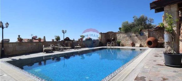 4 bedrooms Villa in Pachna, Cyprus No. 14758 12
