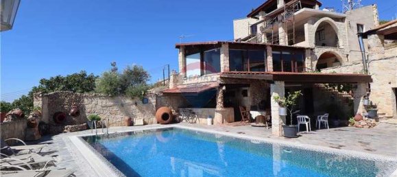 4 bedrooms Villa in Pachna, Cyprus No. 14758 11