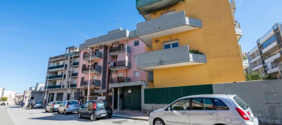 3-Zimmer Wohnung in Bari, Italy, Nr. 144044 2