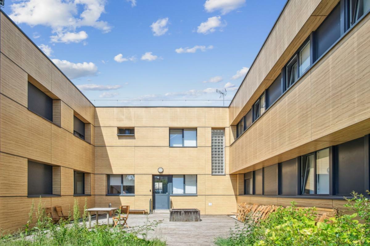 Здание 1070м² в Ле Павийон-су-Буа, Франция № 345883