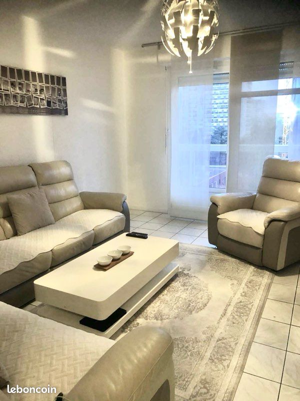 3 bedrooms Apartment in Mulhouse, France No. 325133