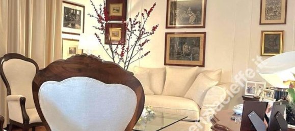 6غرفة شقة في Massa, Italy رقم 11639 3