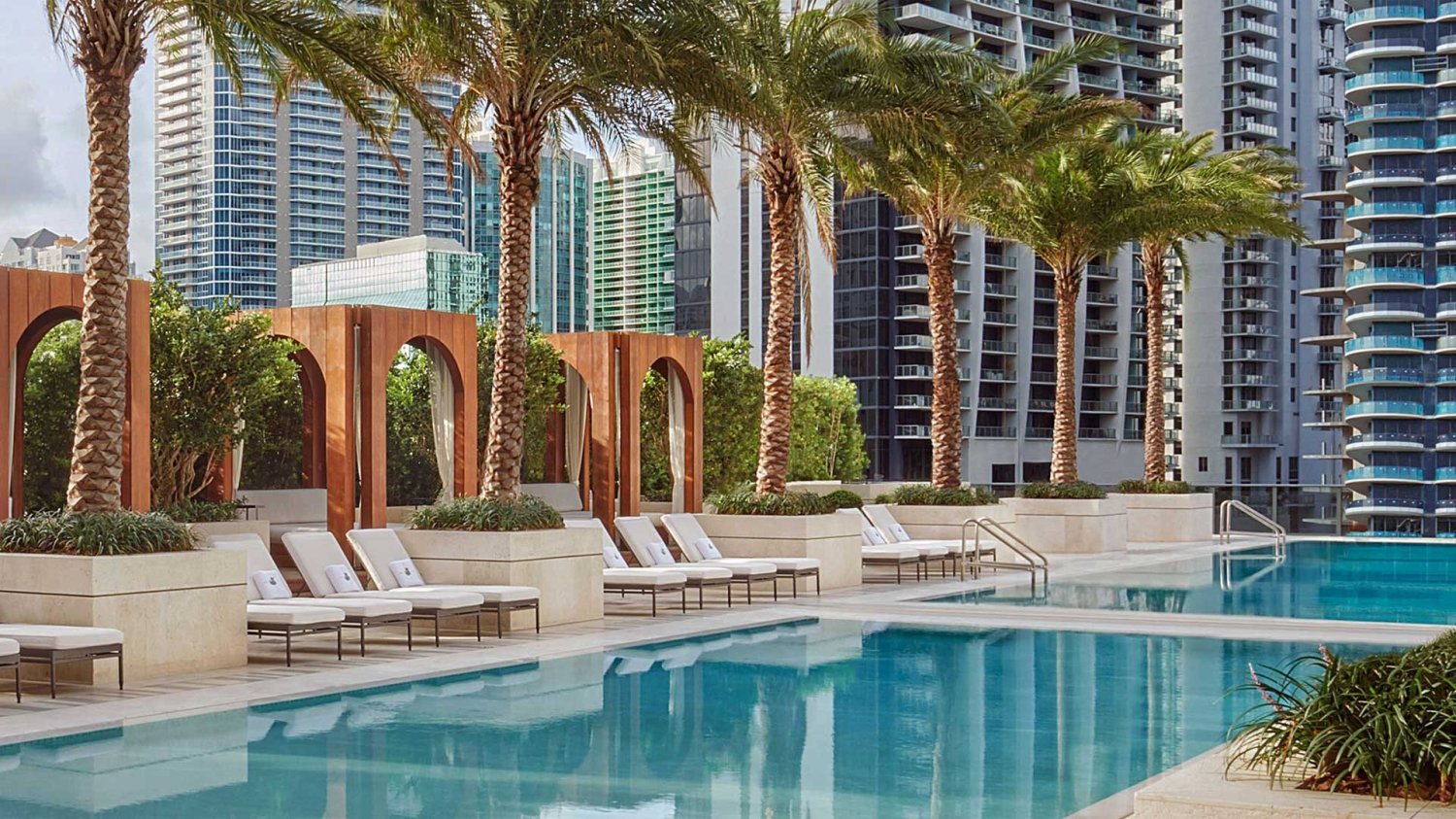 3 dormitorios apartamento en venta en Miami, Miami-Dade, Florida, USA № 616108
