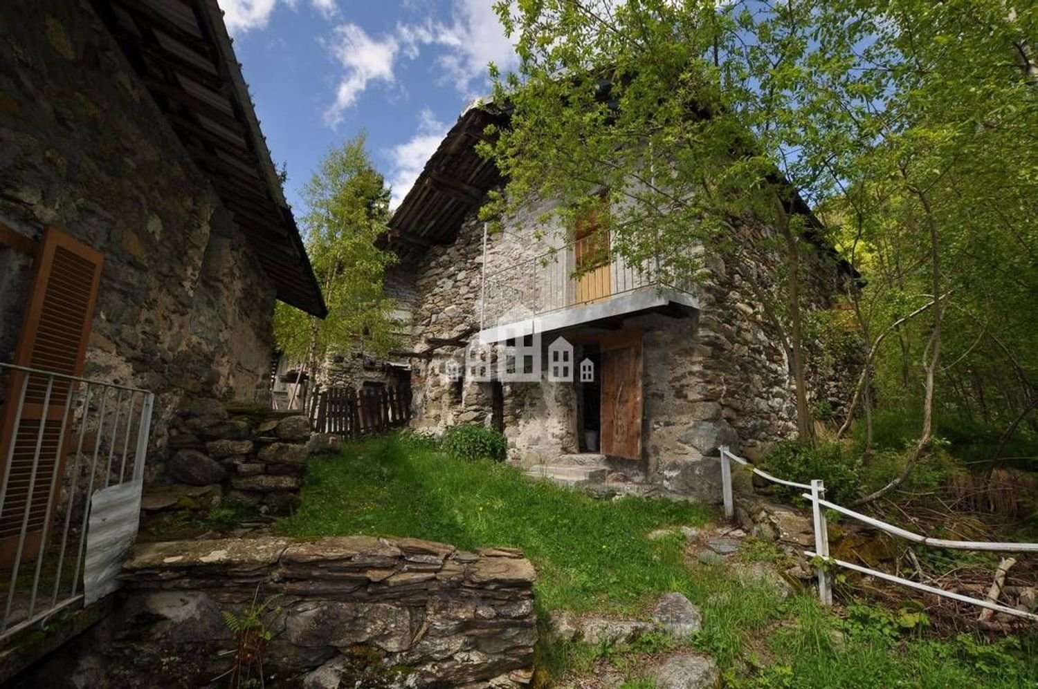 5 bedrooms House in Ribordone, Italy No. 371257