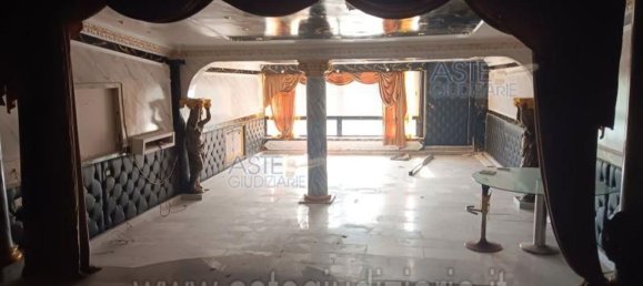 5-salle Appartement à Sant'Angelo Romano, Italy No. 292317 17