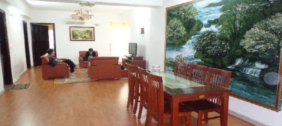 Apartamento de 3 dormitorios en Tay Ho, Vietnam No. 6070 2