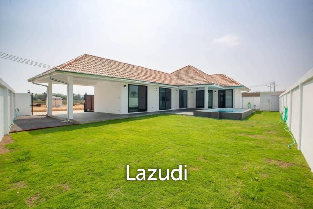 3 bedrooms Villa in Hua Hin, Thailand No. 27282