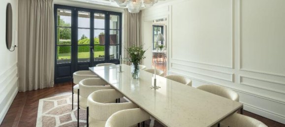 7 bedrooms Villa in Marbella, Spain No. 71938 11