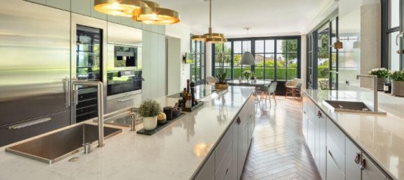 7 bedrooms Villa in Marbella, Spain No. 71938 2