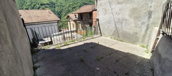 Дом с 4 комнатами в Гардзено, Италия № 313798 33