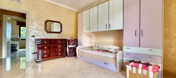4 rooms Apartment in Mugnano di Napoli, Italy No. 17665 19