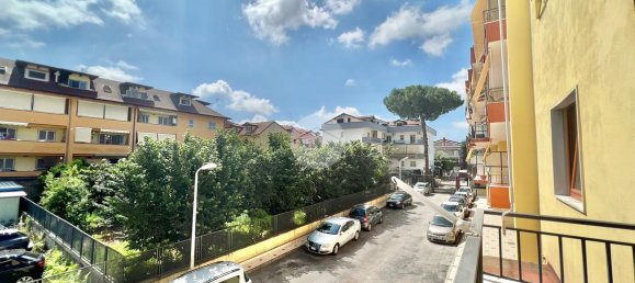 4 rooms Apartment in Mugnano di Napoli, Italy No. 17665 13