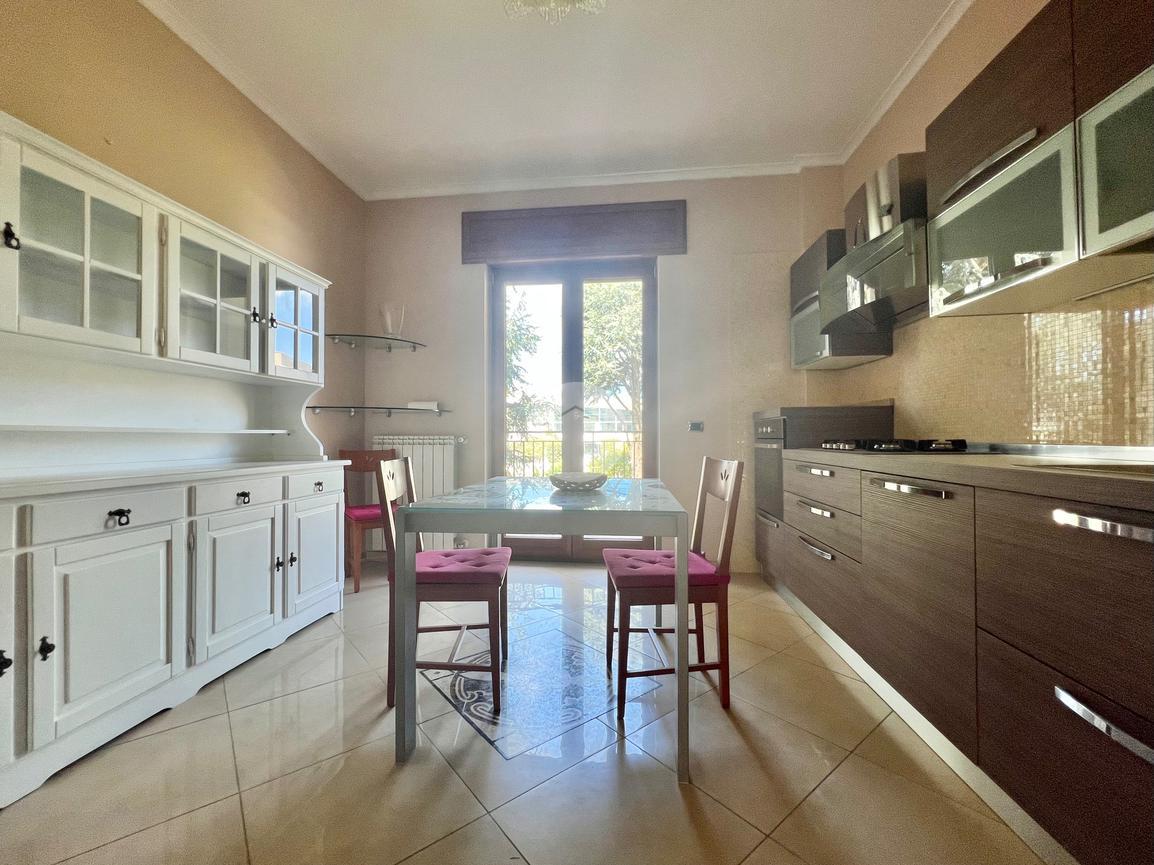 4 rooms Apartment in Mugnano di Napoli, Italy No. 17665