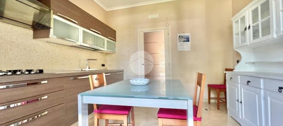 4 rooms Apartment in Mugnano di Napoli, Italy No. 17665 2