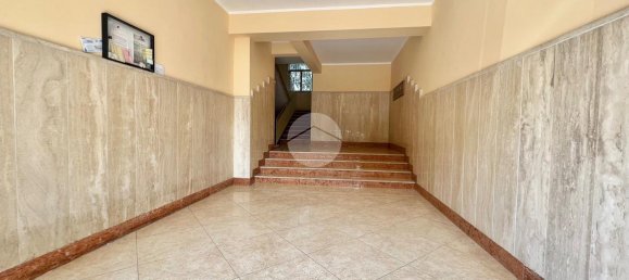 4 rooms Apartment in Mugnano di Napoli, Italy No. 17665 32