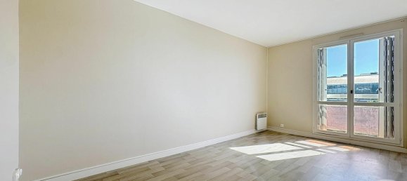 2 chambres Appartement à Troyes, France No. 324284 4