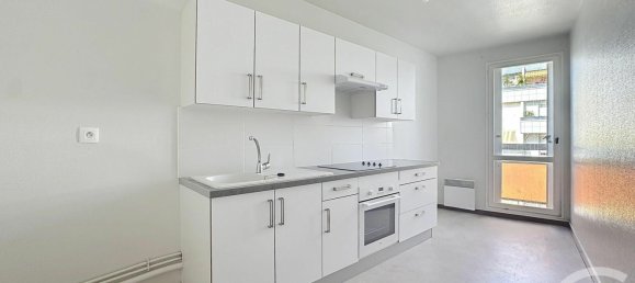 2 chambres Appartement à Troyes, France No. 324284 3