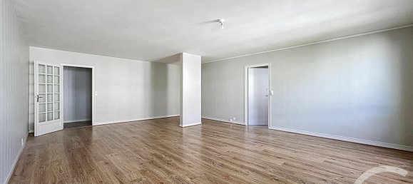 2 chambres Appartement à Troyes, France No. 324284 2