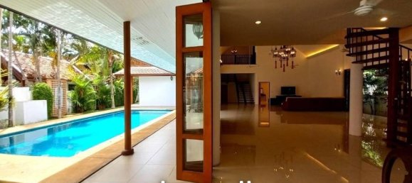 4 bedrooms Cafe / restaurant in Pattaya, Thailand No. 15945 3