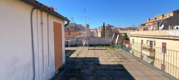 4 bedrooms Penthouse in Terni, Italy No. 316872 3