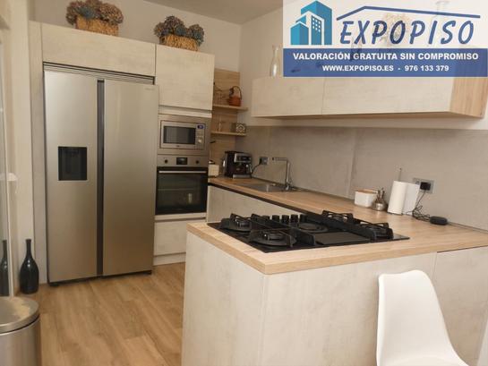 3 bedrooms Apartment in Zaragoza, Spain No. 268389